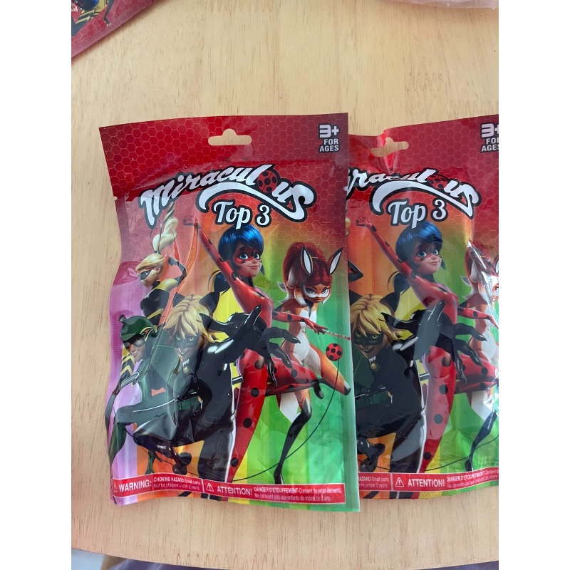 Play Mat - Kisah Ajaib Figur Ladybug Cat Noir